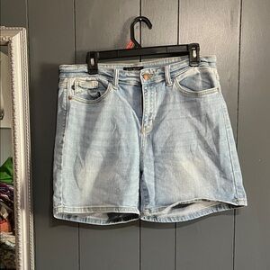 Judy blue shorts